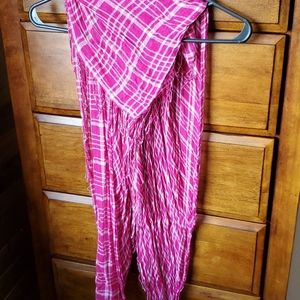 Old navy pink plaid square scarf